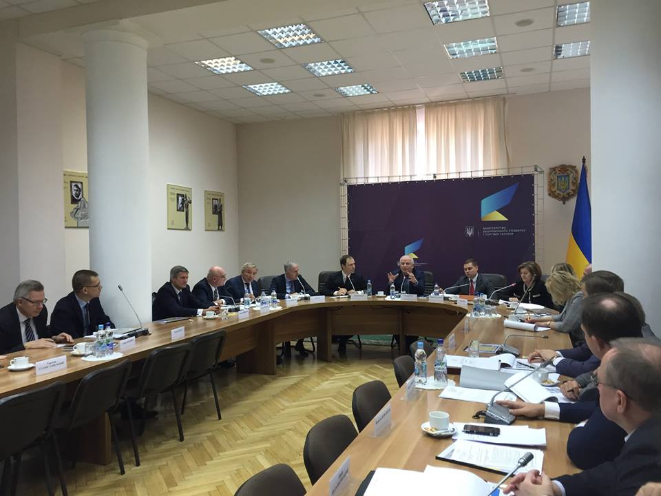 On October 9, 2017 in the Ministry of Economic Development and Trade of Ukraine, under the chairmanship of the First Vice Prime Minister S. Kubiv, took place a meeting of the representatives of the Ministry with the consortium of Polenergia International, EDF Trading and Westinghouse, which have submitted a proposal for the implementation of a public-private partnership project “Energy Bridge “Ukraine-EU”