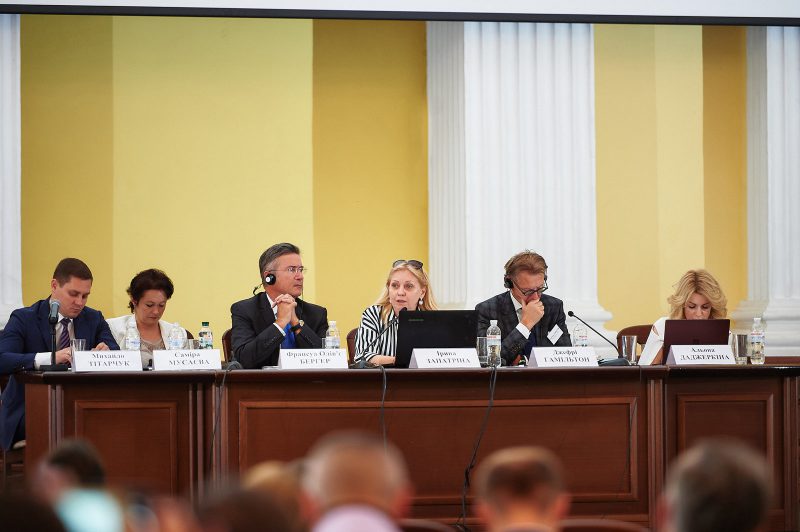 5-6 червня 2018 р. у Колонній залі КМДА відбулася Міжнародна конференція Впровадження державно-приватних партнерств, спрямованих напотреби людей: кращі міжнародні практики та рекомендації для України і країн-сусідів