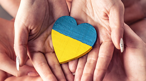 Запуск грантової програми Фонду підтримки жінок та дівчаток з України Привіт, дівчата!